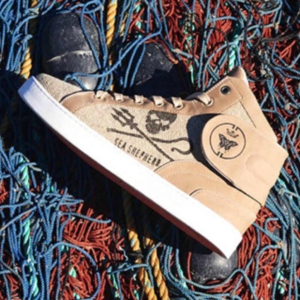 Like New! Baron Papillon Paris Luxury Vegan Sneakers in Size 39 FR - Picture 1 of 14
